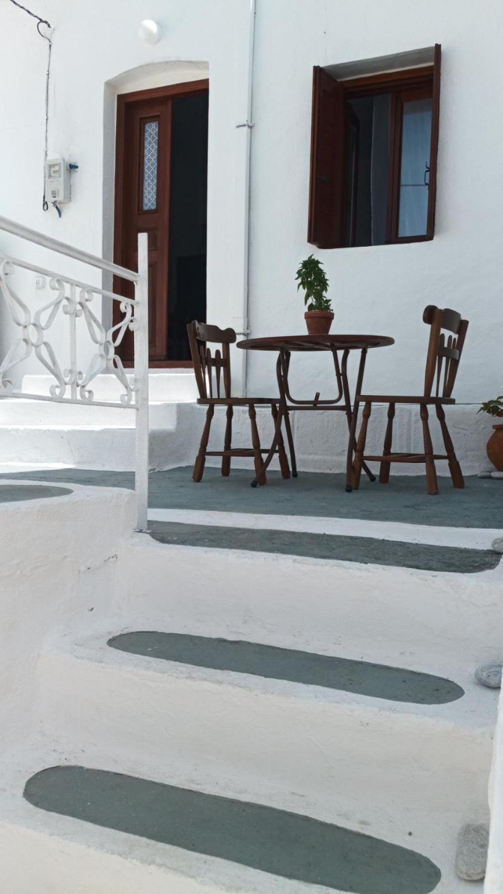 ξενοιασιά * Kythnos